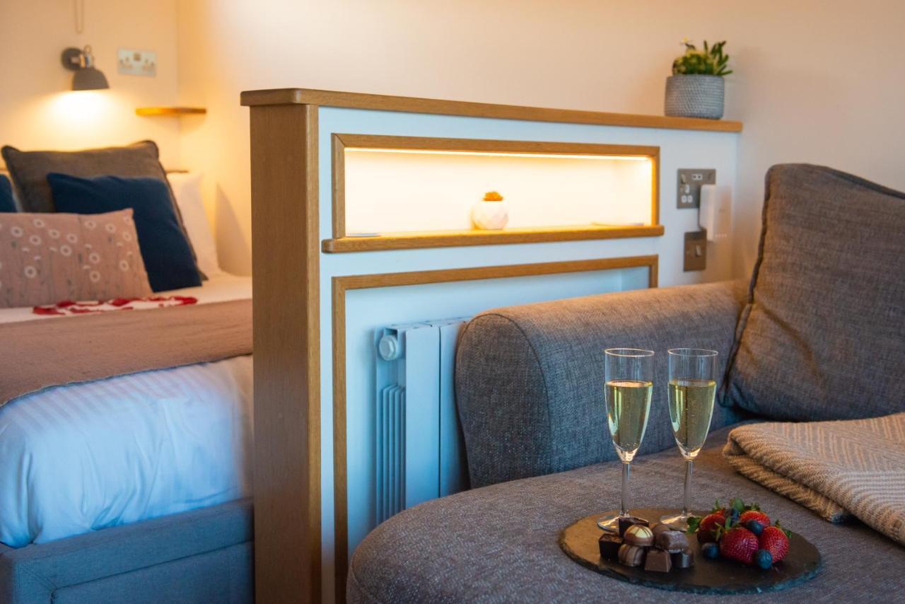 Bonnie Barns - Adults Only Luxury Lodges With Hot Tubs Luss Exterior foto
